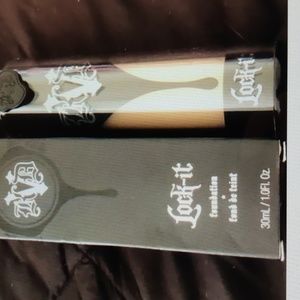 Kat Von D 43 warm lock it foundation